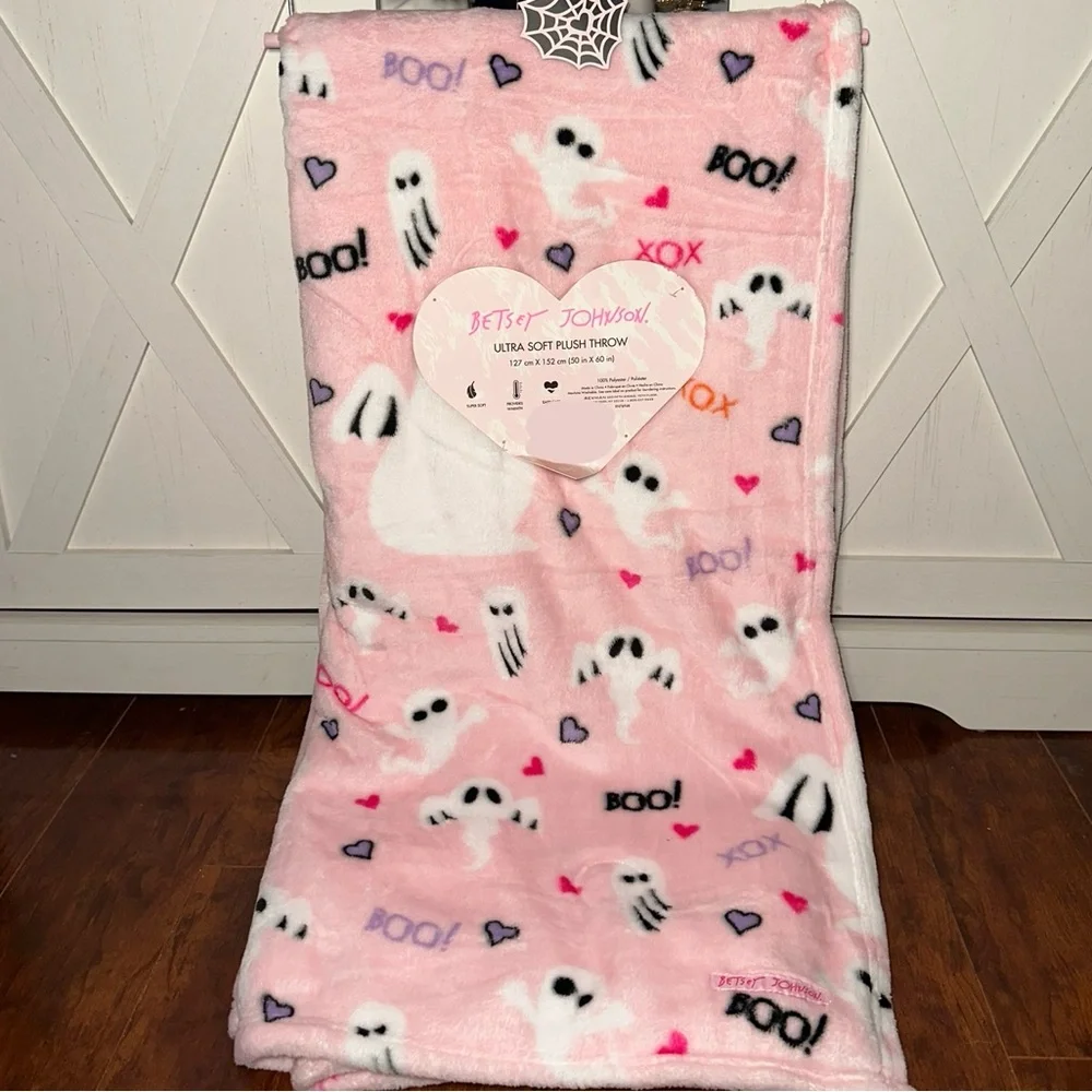 Betsey Johnson Pink Ghosts and Hearts Blanket